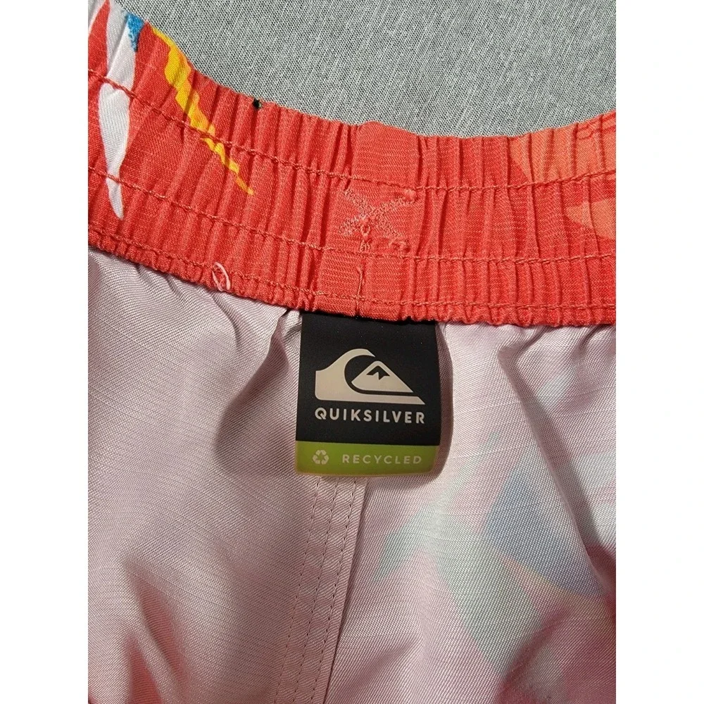 Quiksilver Volley‎ Shorts Red Tropical Beach bird of paradise w/ pockets